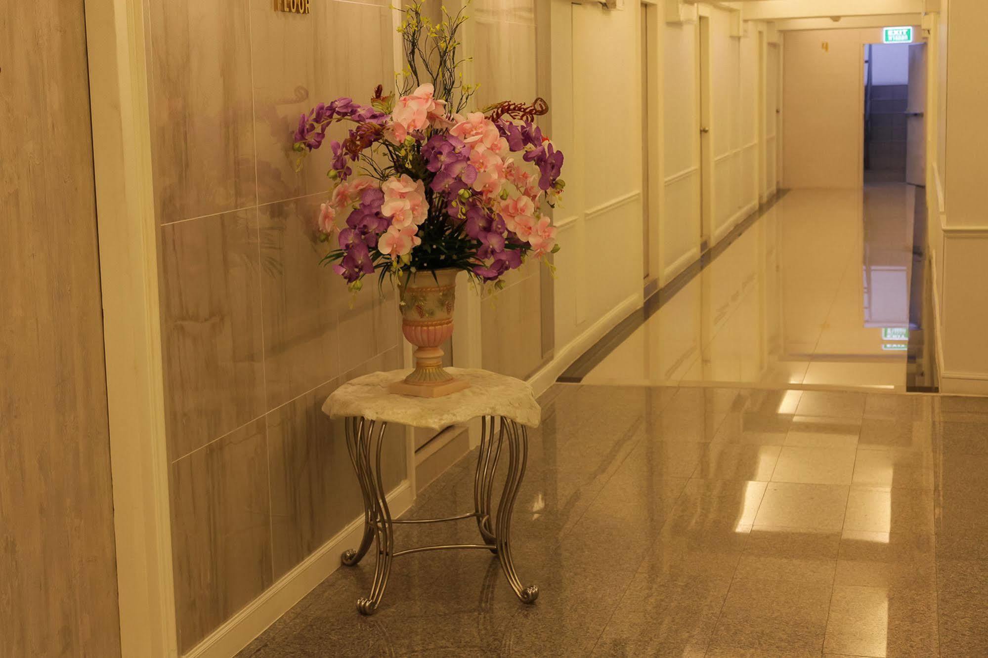 Zen Rooms Bangchak กรุงเทพมหานคร ภายนอก รูปภาพ